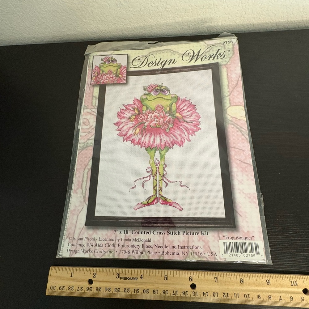Design Works Crows Stitch Kit Frog Bouquet Ballerina 7” x 10” Susan Pisoni New - Picture 4 of 5